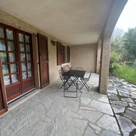 Bas De Villa En Face Du Lac De سافين المظهر الخارجي الصورة