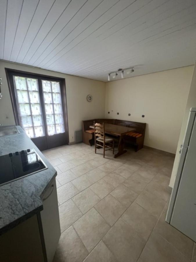 Bas De Villa En Face Du Lac De سافين المظهر الخارجي الصورة